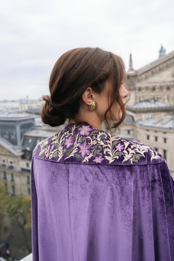 Luxury womenswear, redefined. Meet Sablétoiles — a luxury womenswear brand and a new voice in modest luxury fashion.Our debut designer collection blends structure and softness, elegance and ease. Tailored suits, fluid dresses, and embroidered velvet kimonos — crafted in limited runs with refined fabrics.This is fashion for women who lead with confidence and dress with intention. Not trend-driven. Not disposable. Timeless wardrobe pieces designed to outlast seasons and tell your story.Soon available.